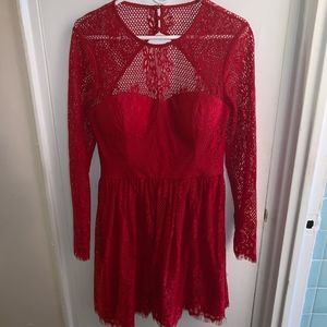 GUESS red lace midi with sweetheart bustier